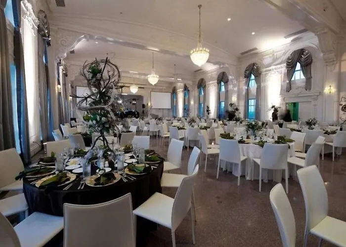 The Mayo Hotel